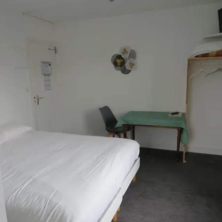 De La Grange Cosse-le-Vivien