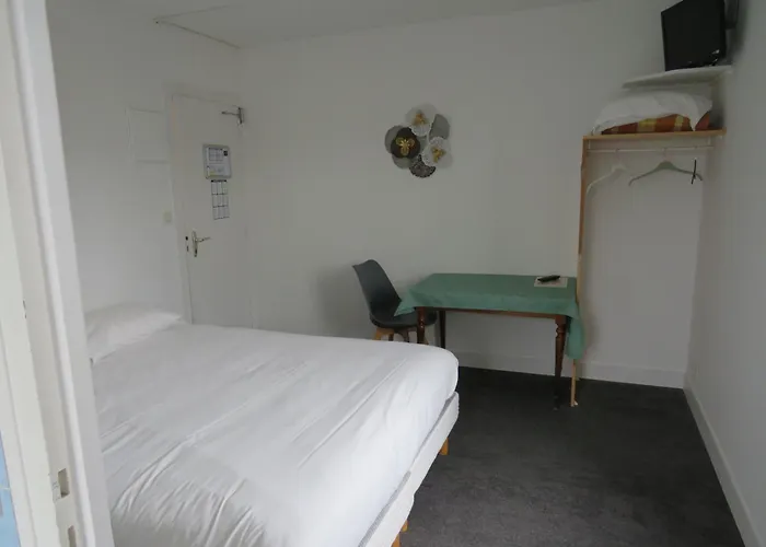 De La Grange Cossé-le-Vivien