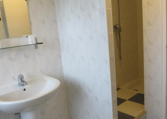 De La Grange Hotel *